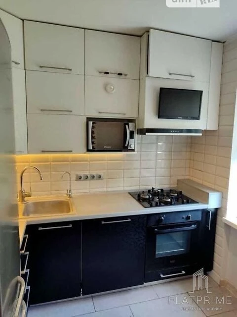 Продаж 2к квартири 63 кв. м на просп. Берестейський 23 • ID