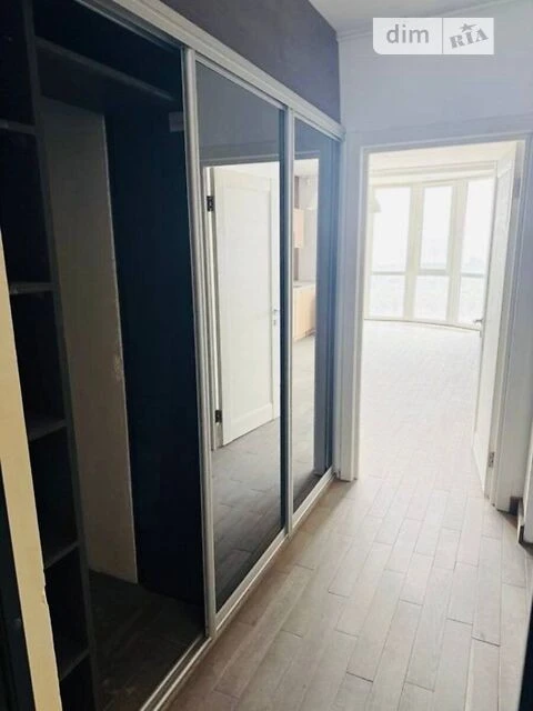 Продаж 1к квартири 62 кв. м на пл. Харківська • ID 34828551
