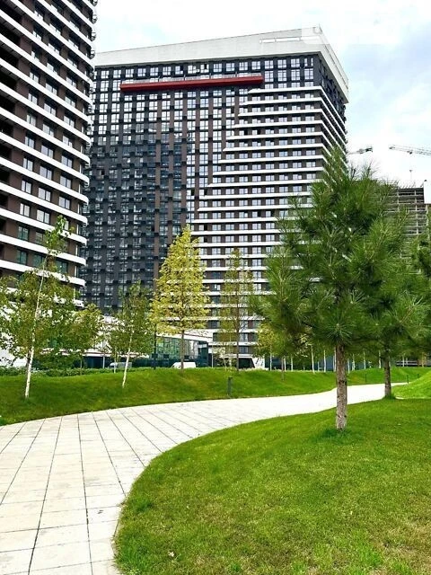 Продаж 3к квартири 99 кв. м на вул. Причальна 2 • ID 3482706