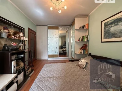 Продаж 1к квартири 41 кв. м на вул. Урлівська 9 • ID 3482650