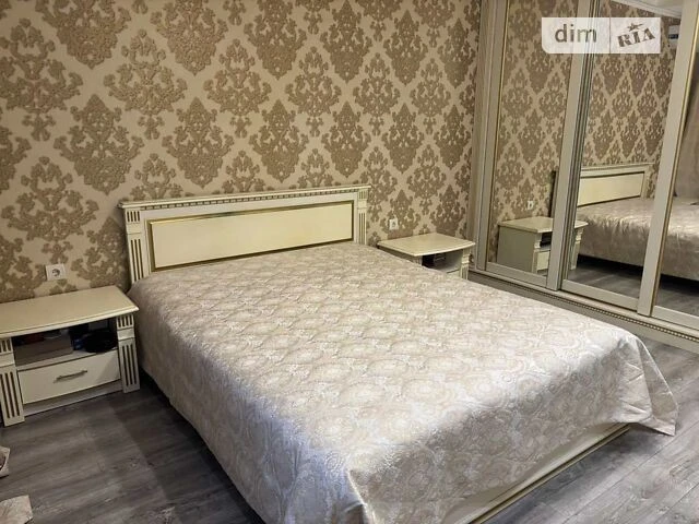 Продаж 2к квартири 77.7 кв. м на вул. Героїв полку АЗОВ 4В •