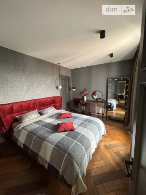 Продаж 2к квартири 78 кв. м на вул. Митрополита Василя Липкі
