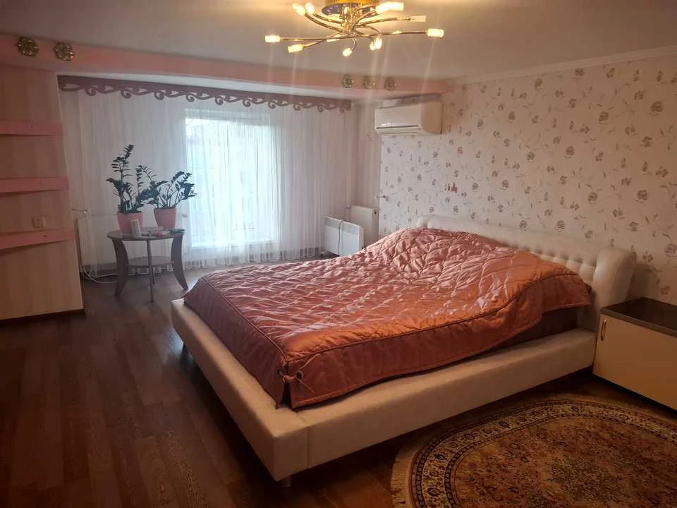 Квартира. Вінниця, Зодчих вул.