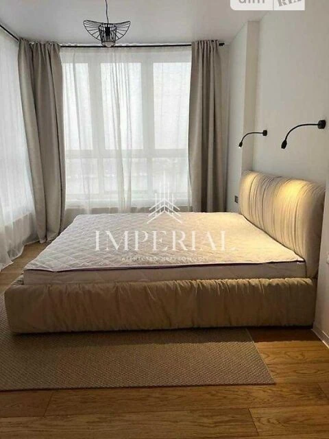 Продаж 2к квартири 68 кв. м на вул. Набережно-Рибальська дор