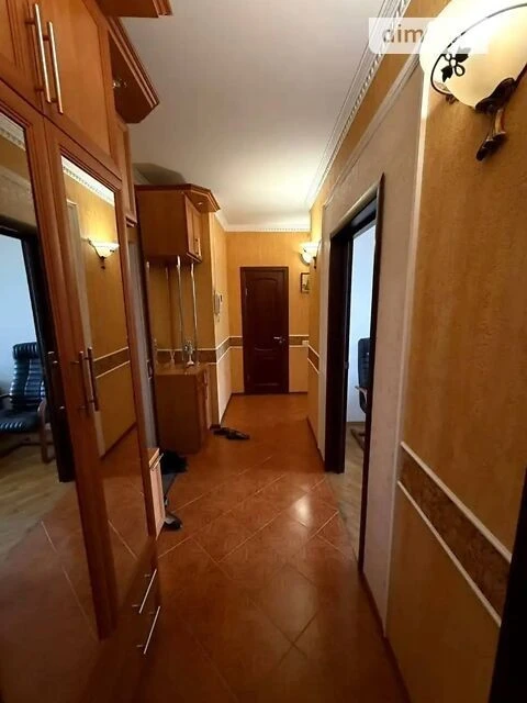 Продаж 2к квартири 61 кв. м на просп. Академіка Палладіна 18