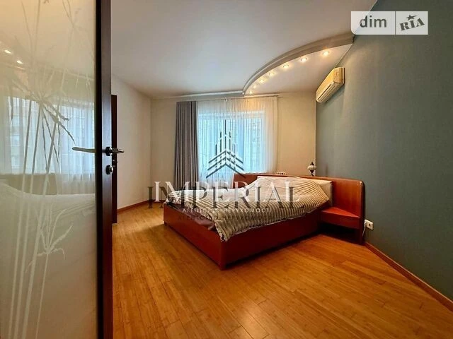 Продаж 4к квартири 144 кв. м на вул. Драгоманова 31Б • ID 34