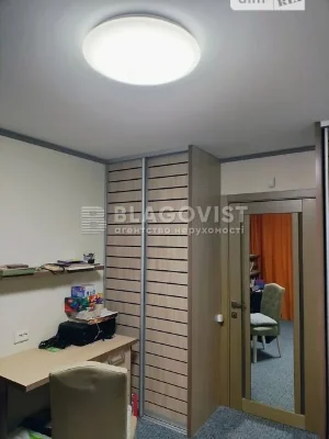 Продаж 3к квартири 47 кв. м на вул. Солом'янська 36 • ID 348