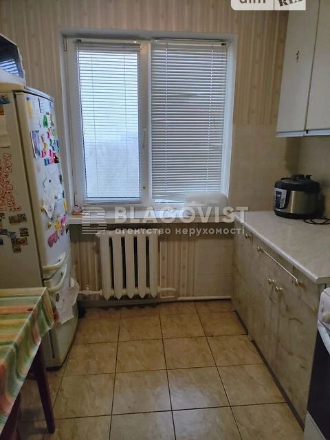 Продаж 3к квартири 47 кв. м на вул. Солом'янська 36 • ID 348