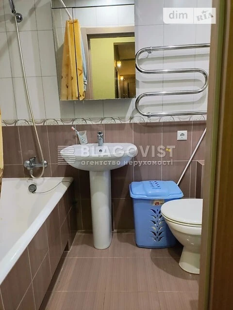 Продаж 3к квартири 47 кв. м на вул. Солом'янська 36 • ID 348