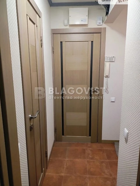 Продаж 3к квартири 47 кв. м на вул. Солом'янська 36 • ID 348