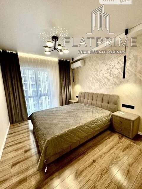 Продаж 1к квартири 41 кв. м на вул. Михайла Максимовича 26Д