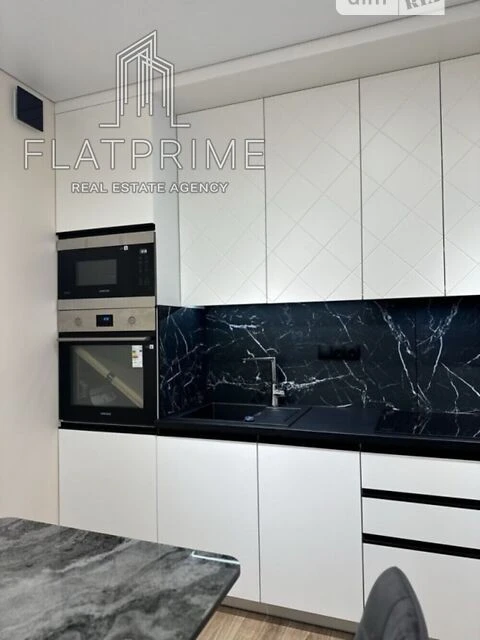 Продаж 1к квартири 41 кв. м на вул. Михайла Максимовича 26Д
