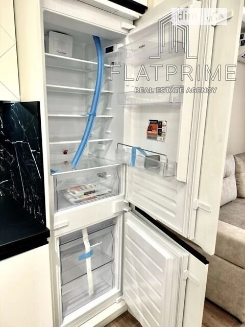 Продаж 1к квартири 41 кв. м на вул. Михайла Максимовича 26Д