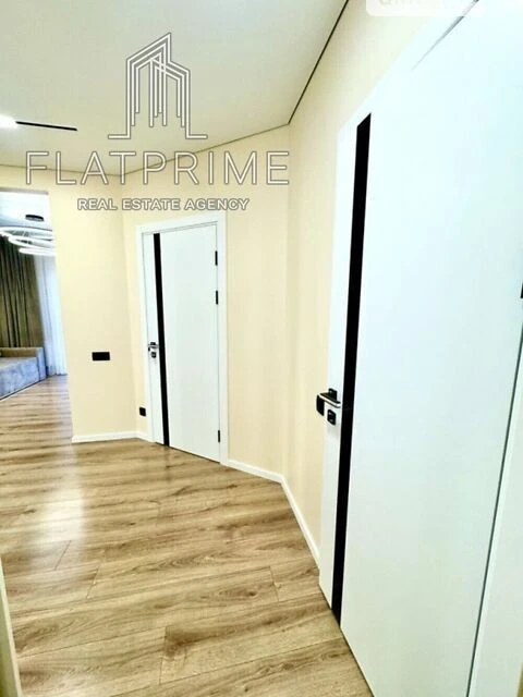 Продаж 1к квартири 41 кв. м на вул. Михайла Максимовича 26Д
