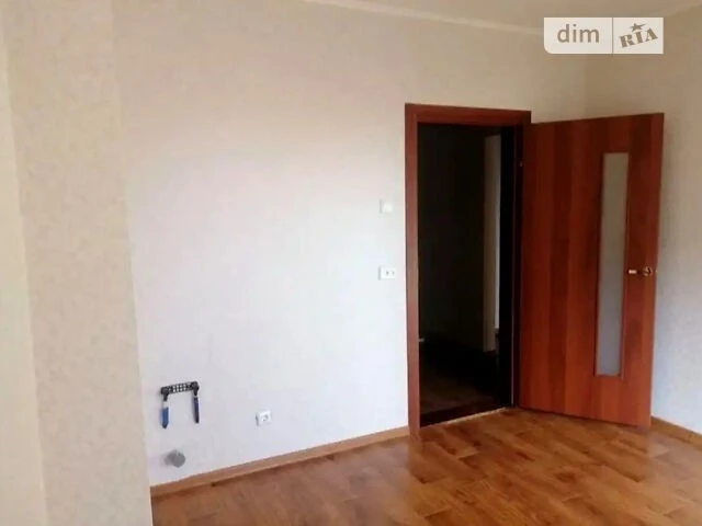 Продаж 2к квартири 77 кв. м на вул. Ревуцького 54 • ID 34827