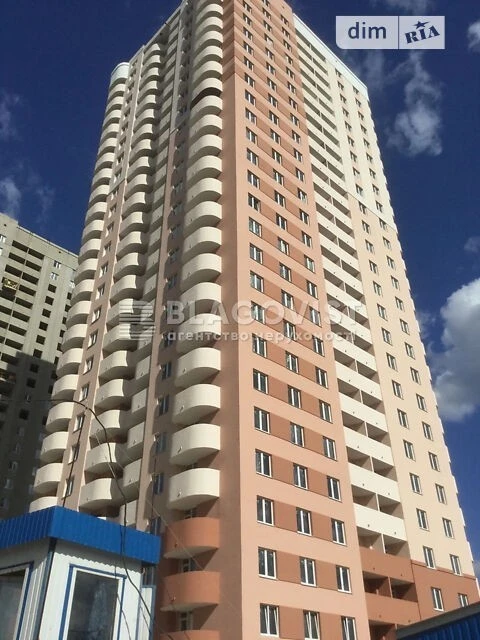 Продаж 2к квартири 58 кв. м на вул. Соломії Крушельницької 1