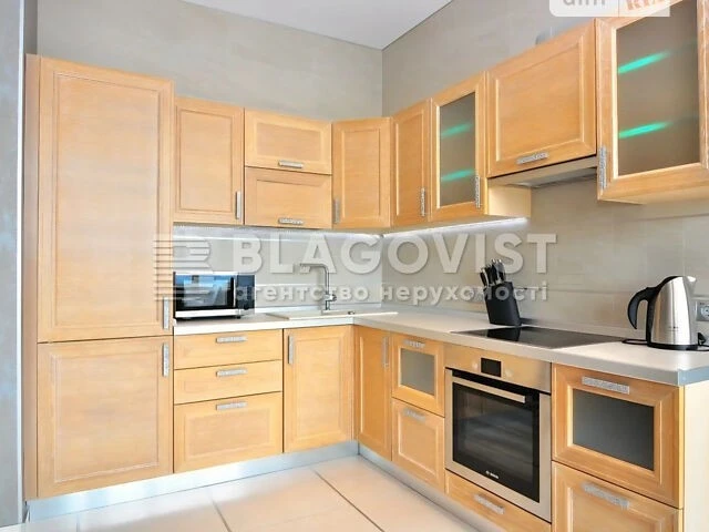 Продаж 1к квартири 53 кв. м на пл. Солом'янська 15А • ID 348