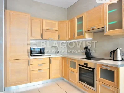 Продаж 1к квартири 53 кв. м на пл. Солом'янська 15А • ID 348