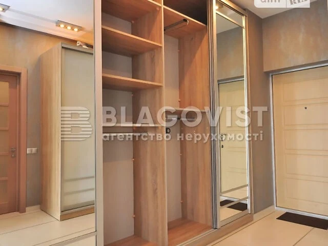 Продаж 1к квартири 53 кв. м на пл. Солом'янська 15А • ID 348
