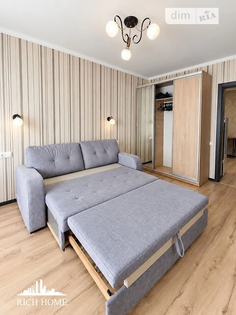 Продаж 1к квартири 34.2 кв. м на вул. Миколи Закревського 10