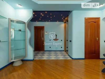 Продаж 3к квартири 82.1 кв. м на вул. Івана Пулюя 1 • ID 348