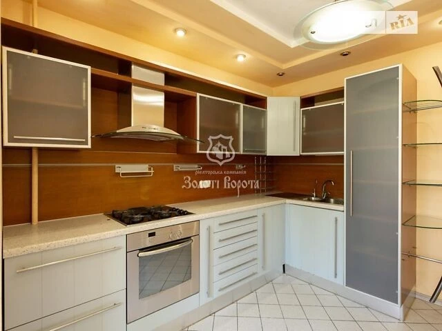 Продаж 3к квартири 82.1 кв. м на вул. Івана Пулюя 1 • ID 348