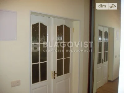 Продаж 2к квартири 58 кв. м на вул. Зоологічна 4 • ID 348265