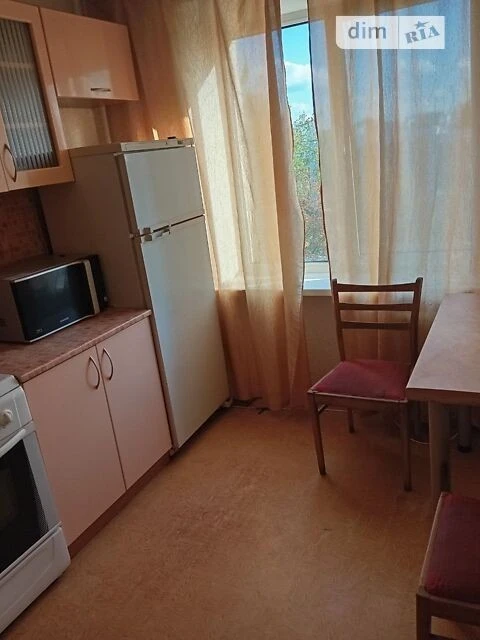 Продаж 2к квартири 52.4 кв. м на просп. Берестейський 66 • I