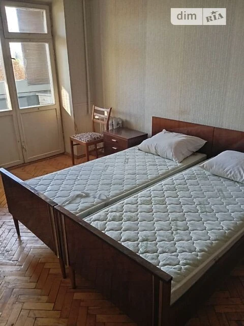 Продаж 2к квартири 52.4 кв. м на просп. Берестейський 66 • I