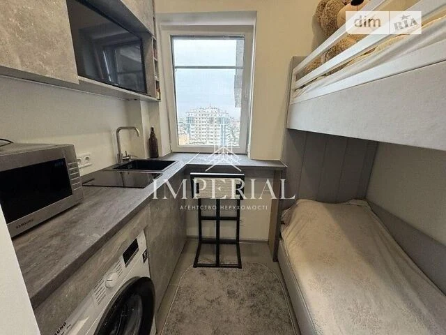 Продаж 1к квартири 12 кв. м на вул. Андрія Верхогляда 14А •