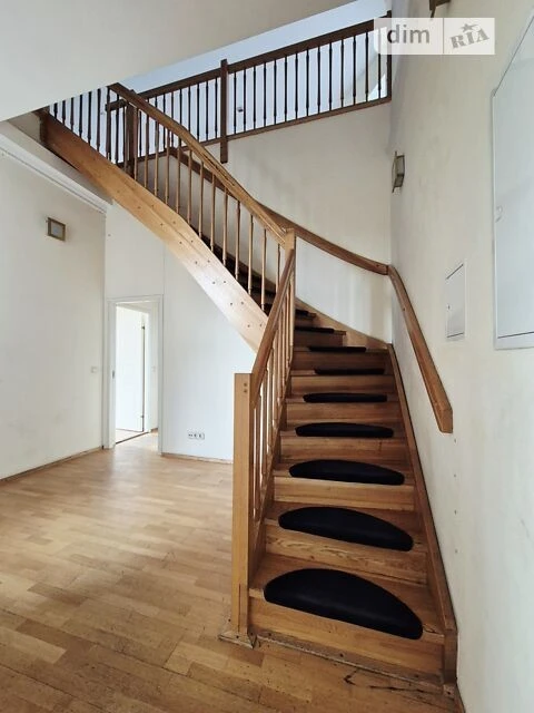 Продаж 6к квартири 252 кв. м на вул. Костельна 8 • ID 348264