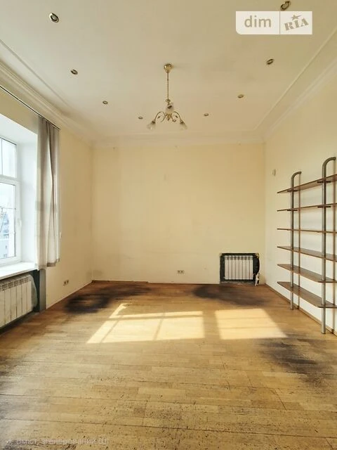 Продаж 6к квартири 252 кв. м на вул. Костельна 8 • ID 348264