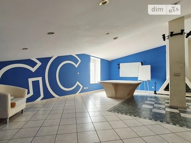 Продаж 6к квартири 252 кв. м на вул. Костельна 8 • ID 348264