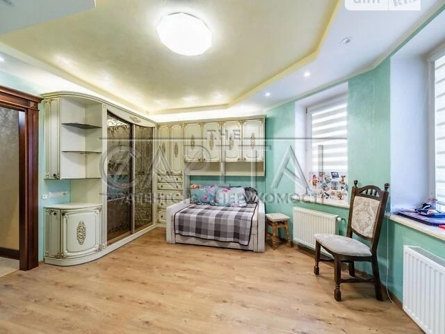 Продаж 3к квартири 68 кв. м на вул. Лесі Українки 26 • ID 34