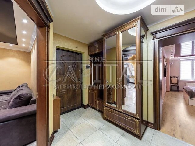 Продаж 3к квартири 68 кв. м на вул. Лесі Українки 26 • ID 34