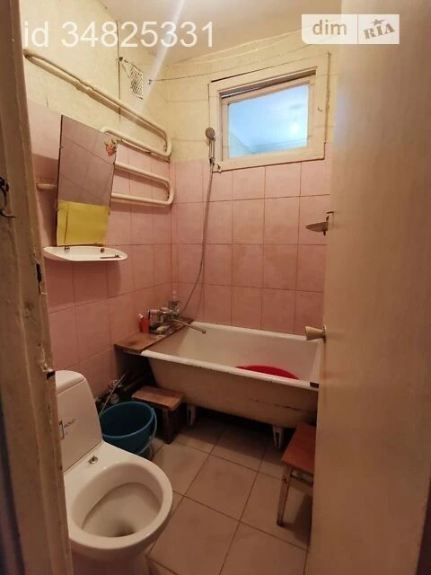 Продаж 2к квартири 46.8 кв. м на вул. Будівельників 3 • ID 3