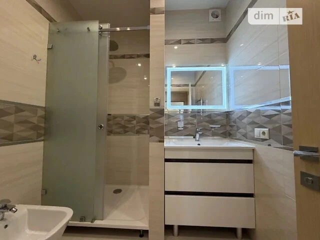 Продаж 2к квартири 79 кв. м на вул. Драгоманова 38 • ID 3482