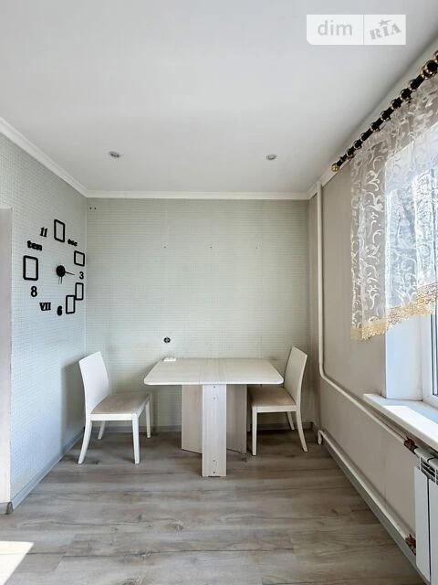 Продаж 2к квартири 58.7 кв. м на просп. Миколи Бажана 32 • I