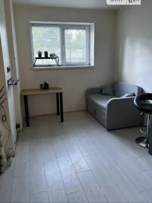 Продаж 1к квартири 18 кв. м на вул. Залізнична 32 • ID 34825