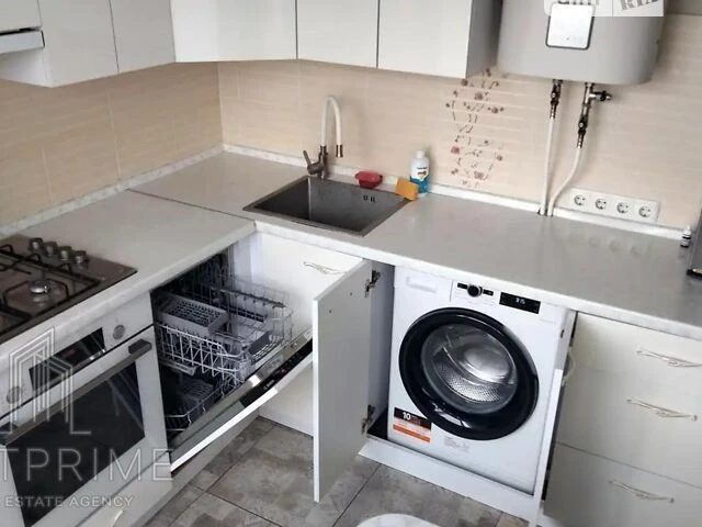 Продаж 3к квартири 62 кв. м на наб. Дніпровська 7А • ID 3482