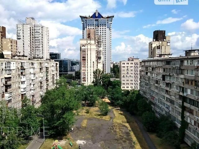 Продаж 3к квартири 62 кв. м на наб. Дніпровська 7А • ID 3482