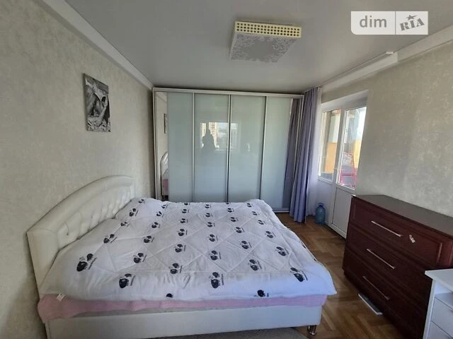 Продаж 3к квартири 62 кв. м на наб. Дніпровська 7А • ID 3482
