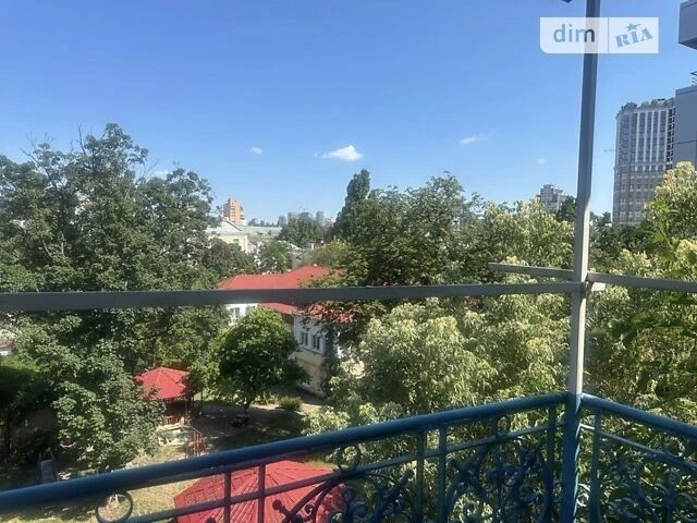 Продаж 4к квартири 104.4 кв. м на вул. Володимирська 75 • ID