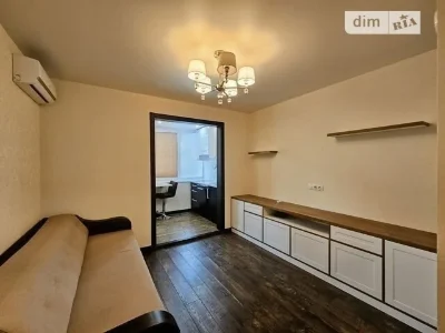 Продаж 1к квартири 53 кв. м на вул. Хорольська 1А • ID 34825