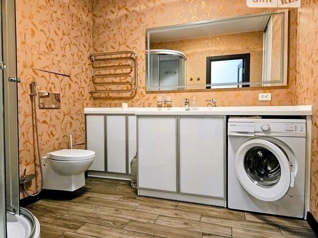 Продаж 1к квартири 53 кв. м на вул. Хорольська 1А • ID 34825