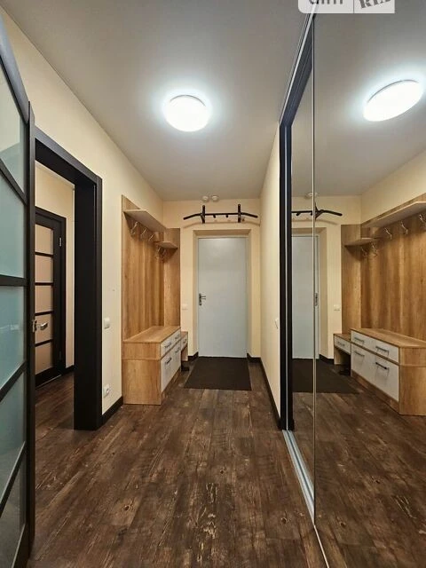 Продаж 1к квартири 53 кв. м на вул. Хорольська 1А • ID 34825