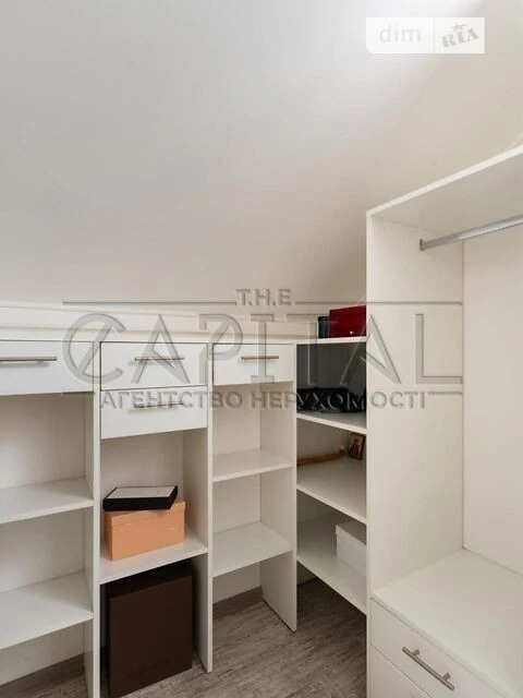 Продаж 1к квартири 45 кв. м на вул. Регенераторна 4 • ID 348