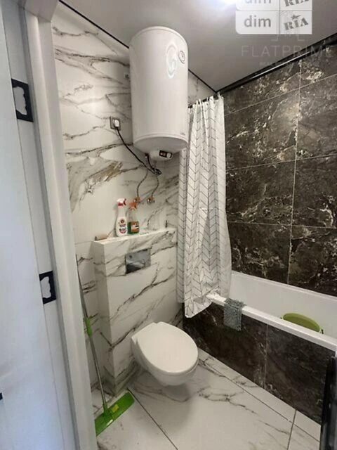 Продаж 1к квартири 27 кв. м на вул. Кам'янська 127А • ID 348