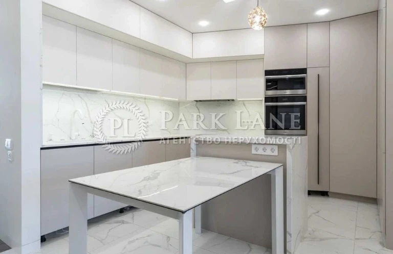 Luxurious 3-4 bedroom apartment in Dynastia residential complex, 37b Lypkivskoho St., Solomyanka