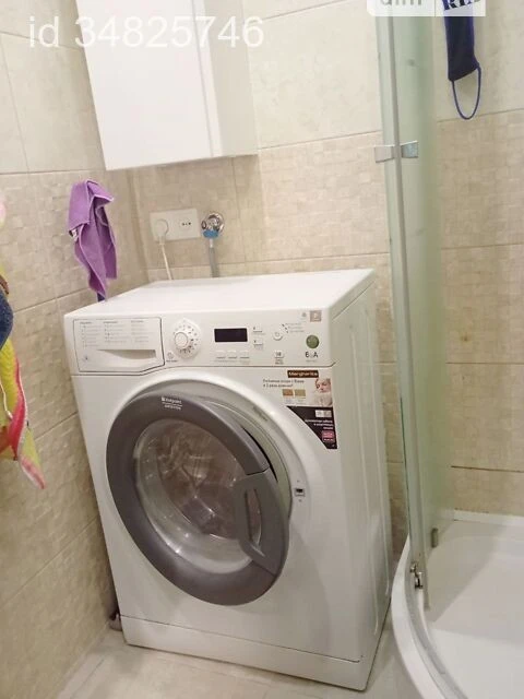Продаж 1к квартири 31 кв. м на вул. Володимира Сальського 11